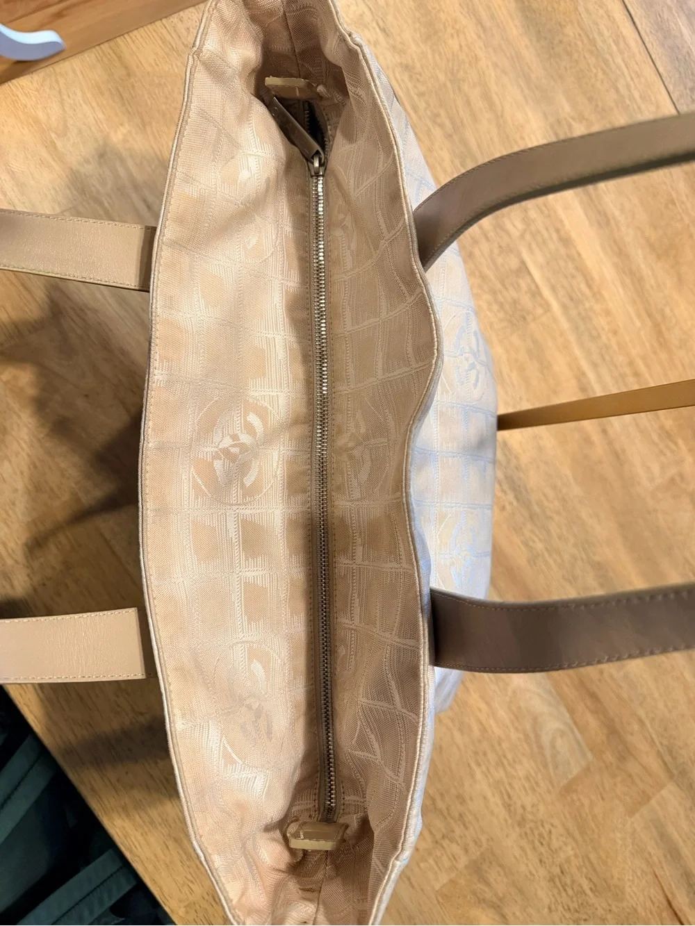 CHANEL TRAVEL LINE TOTE IN BEIGE NYLON